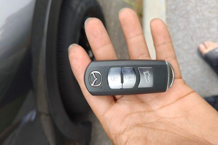 Used Mazda CX-5 2021 2.0L Automatic Two-Wheel Drive Black Knight Vehicle Key
