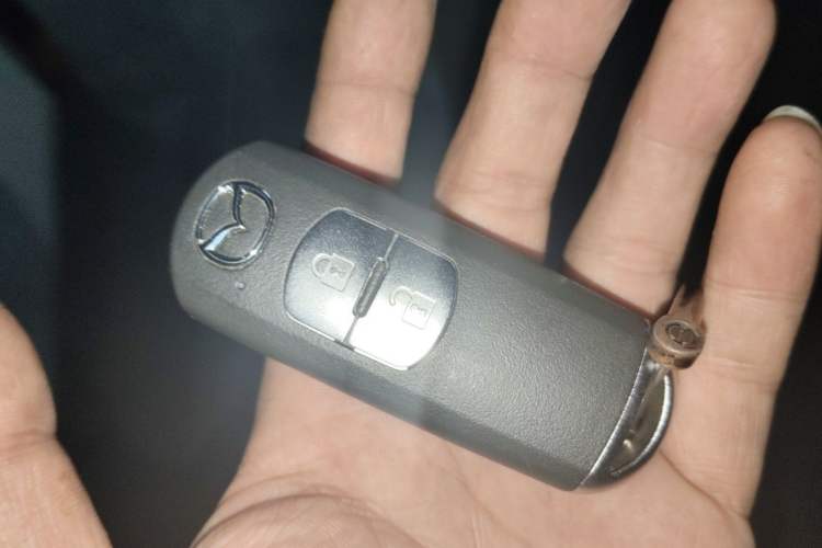 Used Mazda CX-5 2021 2.0L Automatic Two-Wheel Drive Smart Version Vehicle Key
