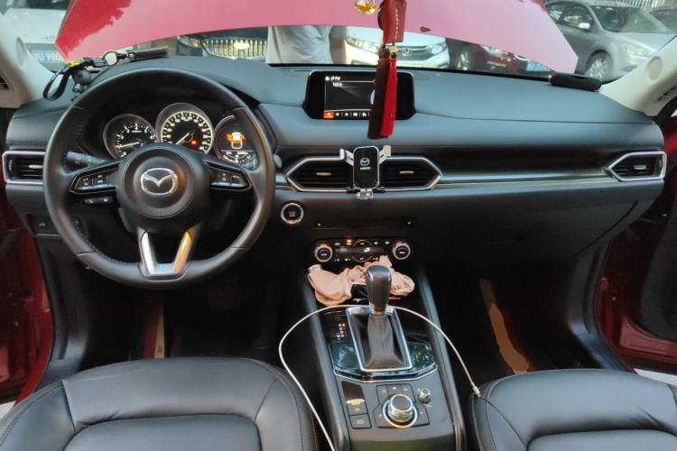 Used Mazda CX-5 2021 2.0L Automatic Two-Wheel Drive ZhiZun Version Center Console