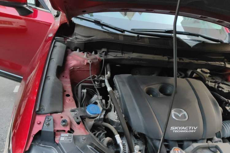 Used Mazda CX-5 2021 2.0L Automatic Two-Wheel Drive ZhiZun Version Engine Bay Right