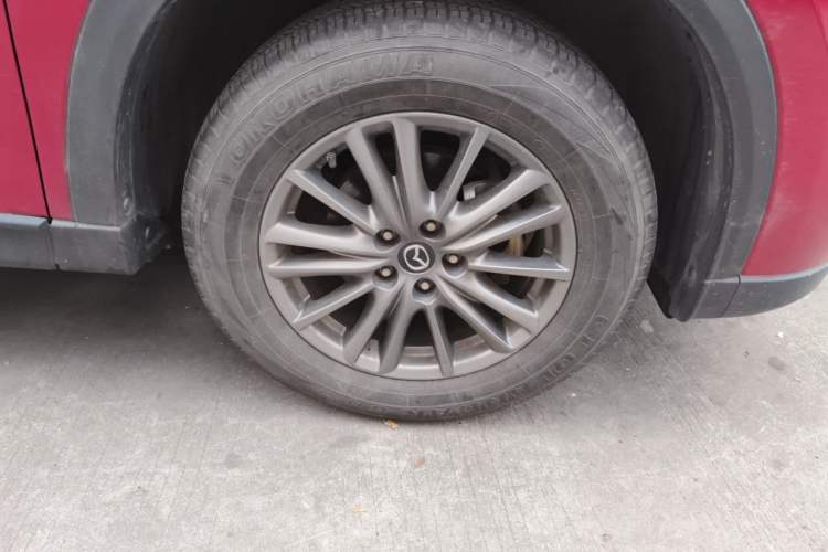 Used Mazda CX-5 2021 2.0L Automatic Two-Wheel Drive Smart Version Right Front Wheel Hub