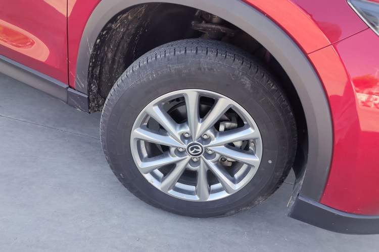 Used Mazda CX-5 2021 2.0L Automatic Two-Wheel Drive ZhiZun Version Right Front Wheel Hub
