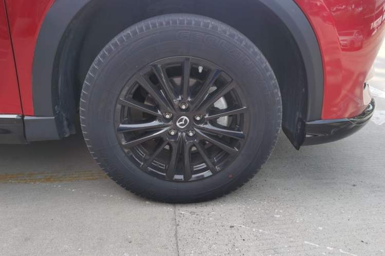 Used Mazda CX-5 2021 2.0L Automatic Two-Wheel Drive Black Knight Right Front Wheel Hub