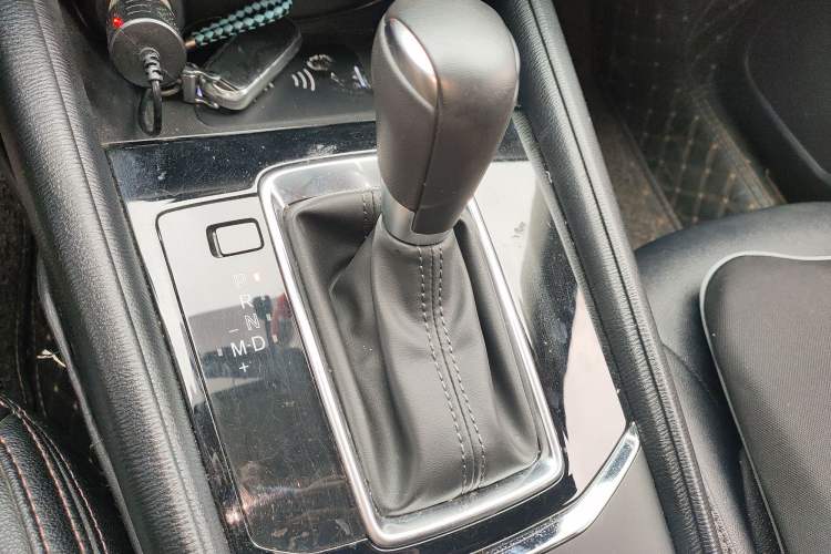 Used Mazda CX-5 2021 2.0L Automatic Two-Wheel Drive Smart Version Gear Lever