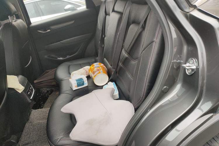 Used Mazda CX-5 2021 2.0L Automatic Two-Wheel Drive Smart Version Interior 4
