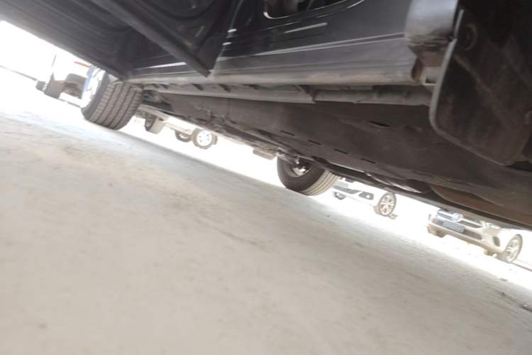 Used Mazda CX-5 2021 2.0L Automatic Two-Wheel Drive Smart Version Left Side Sill