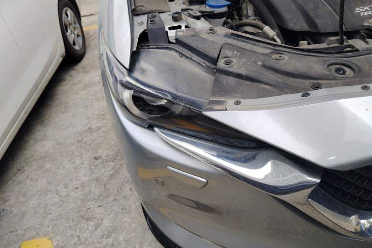 Used Mazda CX-5 2021 2.5L Automatic 4x4 Flagship Edition Right Front Headlight
