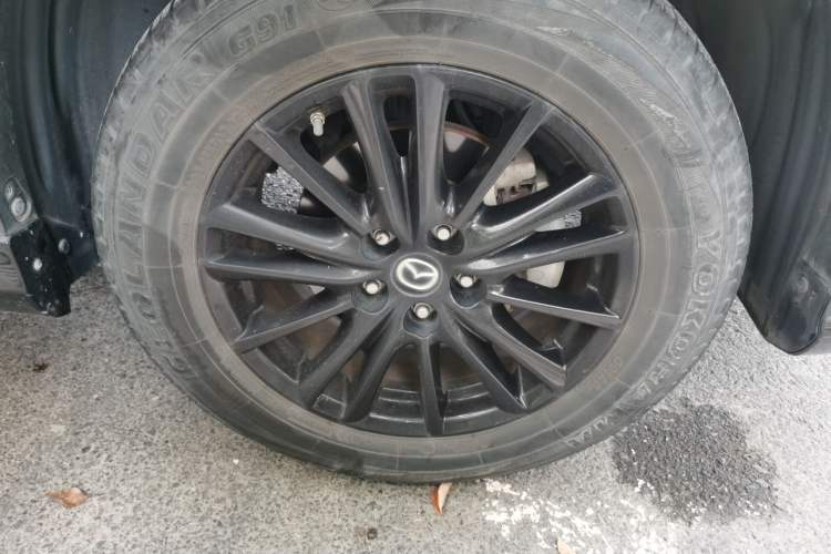 Used Mazda CX-5 2021 2.0L Automatic Two-Wheel Drive Black Knight Right Front Wheel Hub
