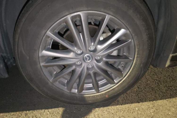 Used Mazda CX-5 2021 2.0L Automatic Two-Wheel Drive Smart Version Right Front Wheel Hub