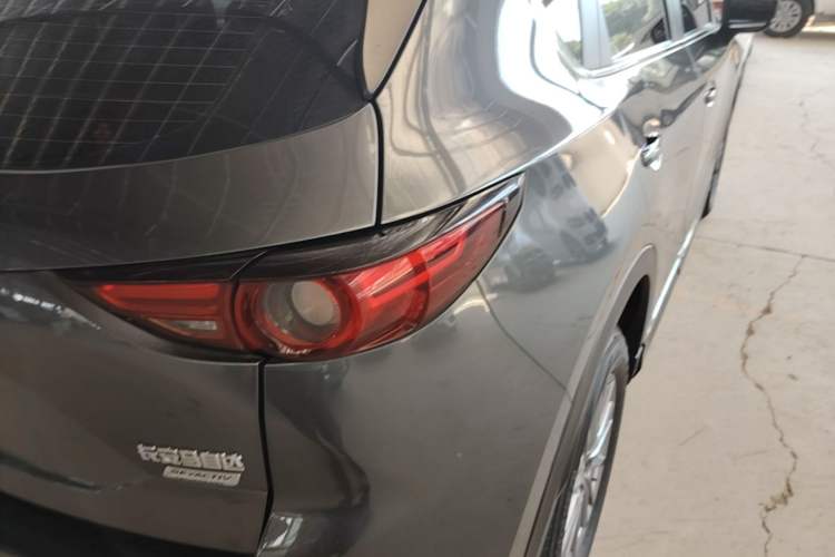 Used Mazda CX-5 2021 2.0L Automatic Two-Wheel Drive Smart Version Right Rear Taillight