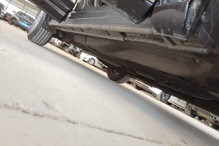 Used Mazda CX-5 2021 2.0L Automatic Two-Wheel Drive Smart Version Right Side Sill