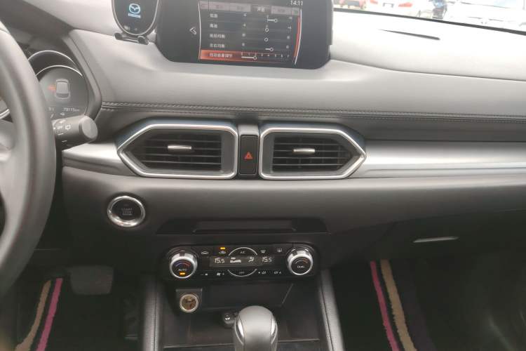 Used Mazda CX-5 2021 2.0L Automatic Two-Wheel Drive Smart Version Audio And AC Panel