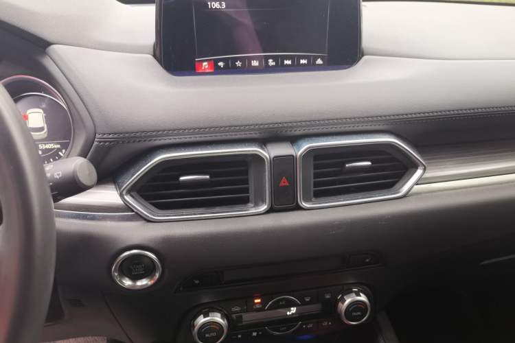 Used Mazda CX-5 2021 2.0L Automatic Two-Wheel Drive ZhiZun Version Audio And AC Panel