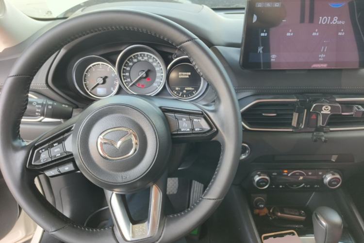 Used Mazda CX-5 2021 2.0L Automatic Two-Wheel Drive Smart Version Center Console