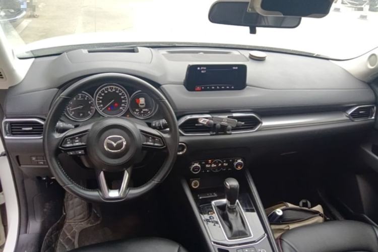 Used Mazda CX-5 2021 2.0L Automatic Two-Wheel Drive Smart Version Center Console