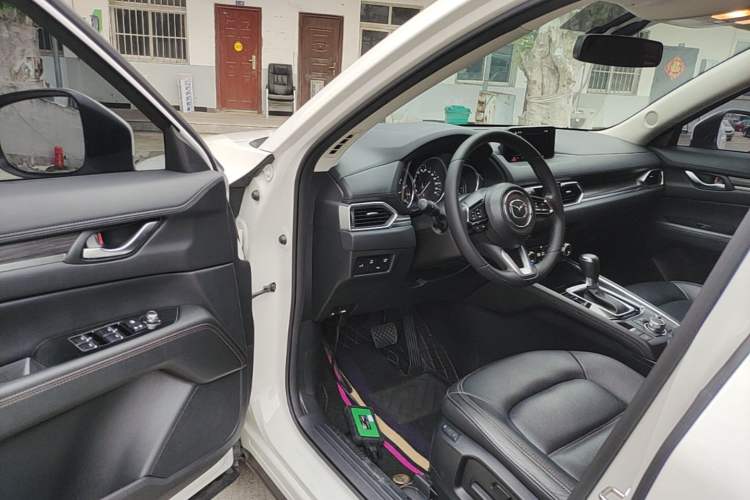 Used Mazda CX-5 2021 2.5L Automatic Two-Wheel Drive ZhiZun Version Driver Seat