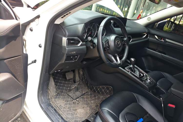 Used Mazda CX-5 2021 2.0L Automatic Two-Wheel Drive Smart Version Driver Seat