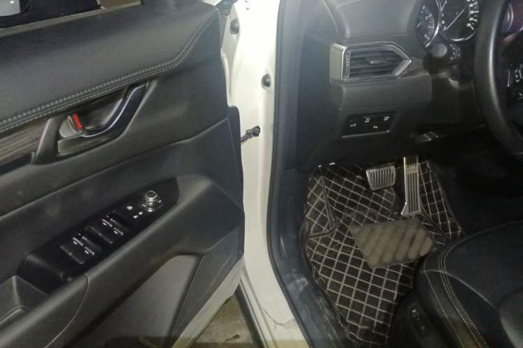 Used Mazda CX-5 2021 2.0L Automatic Two-Wheel Drive ZhiZun Version Driver Seat