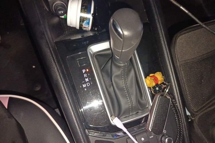Used Mazda CX-5 2021 2.0L Automatic Two-Wheel Drive Smart Version Gear Lever
