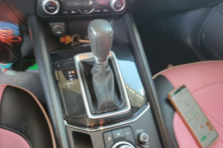Used Mazda CX-5 2021 2.0L Automatic Two-Wheel Drive Smart Version Gear Lever