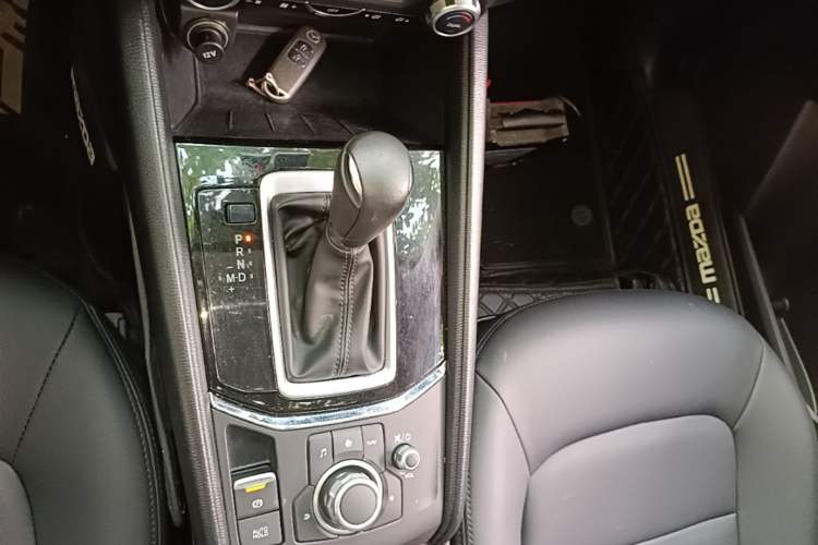 Used Mazda CX-5 2021 2.0L Automatic Two-Wheel Drive Smart Version Gear Lever