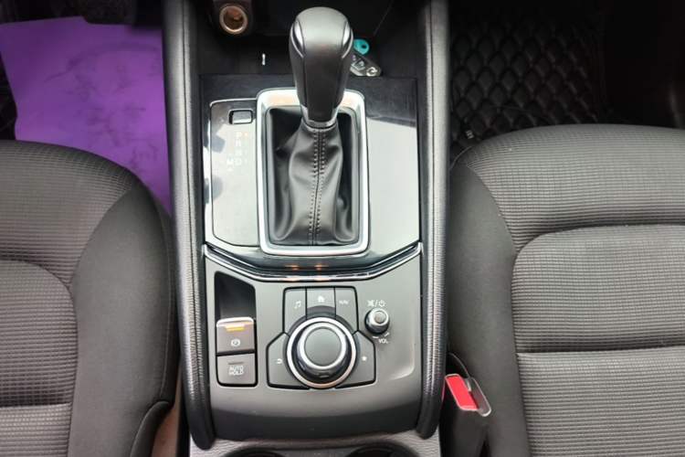 Used Mazda CX-5 2021 2.0L Automatic Two-Wheel Drive Smart Version Gear Lever