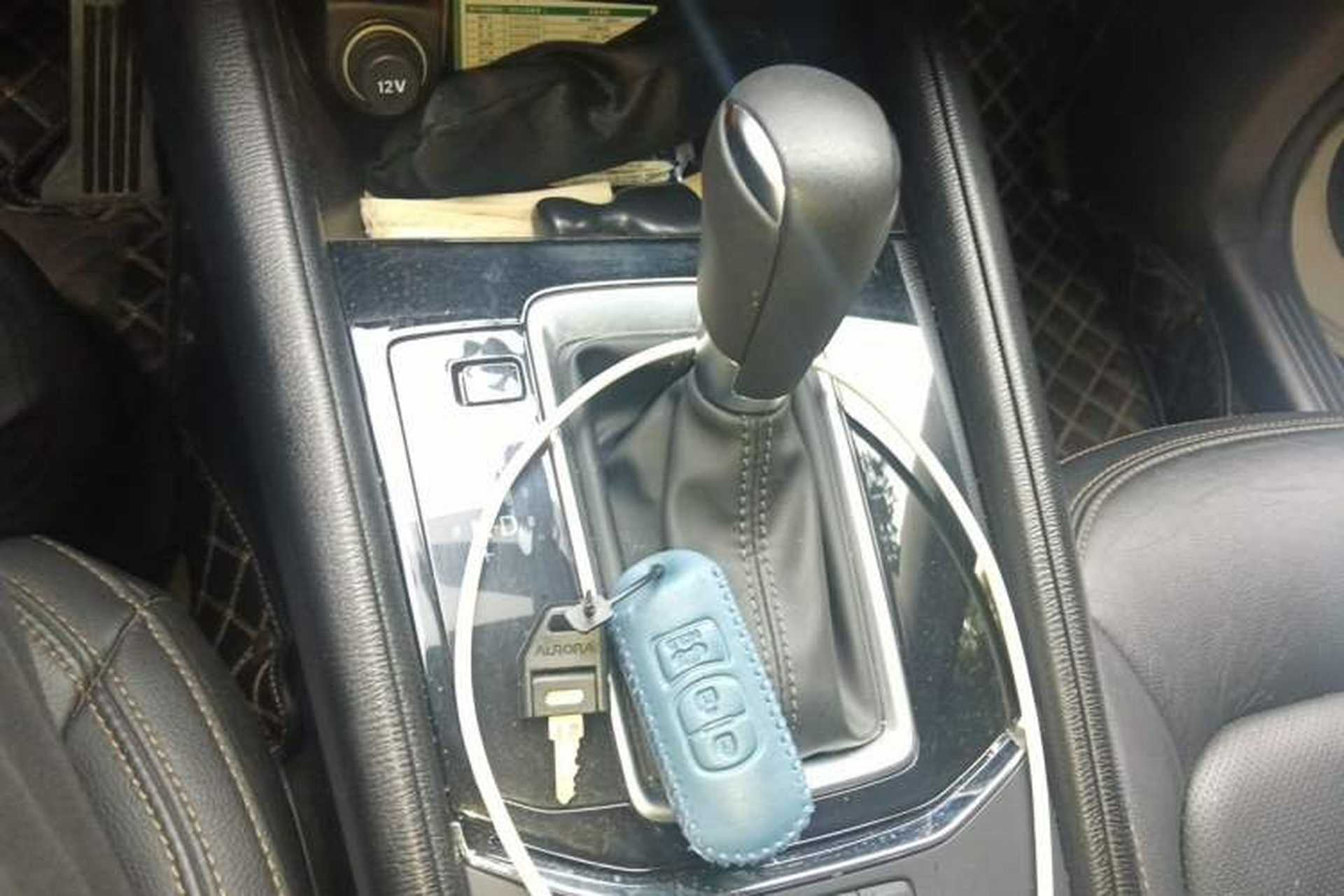 Used Mazda CX-5 2021 2.0L Automatic Two-Wheel Drive ZhiZun Version Gear Lever