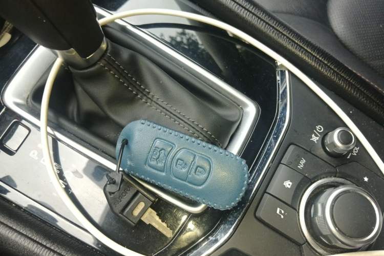 Used Mazda CX-5 2021 2.0L Automatic Two-Wheel Drive ZhiZun Version Interior 1