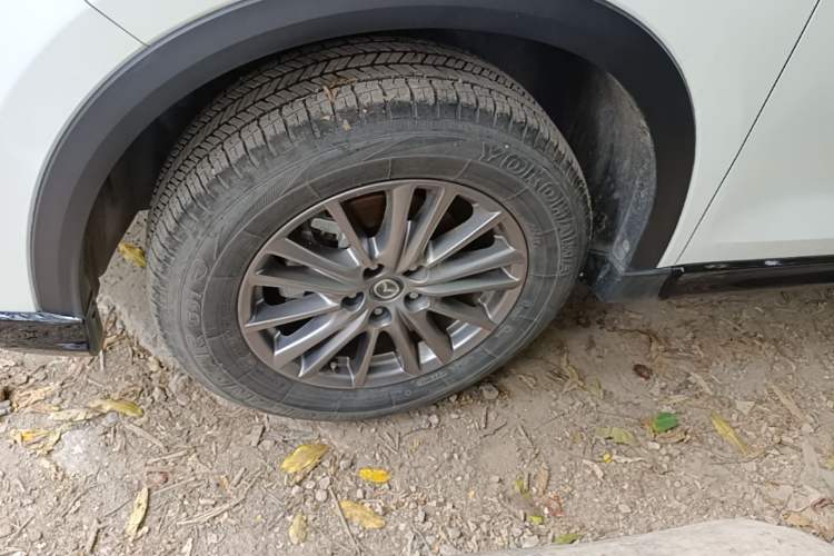 Used Mazda CX-5 2021 2.0L Automatic Two-Wheel Drive Smart Version Left Front Wheel Hub