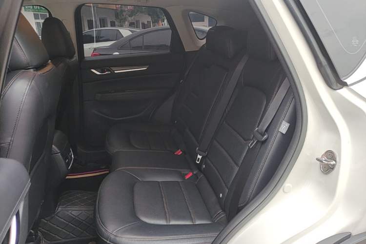 Used Mazda CX-5 2021 2.5L Automatic Two-Wheel Drive ZhiZun Version Left Rear Seat