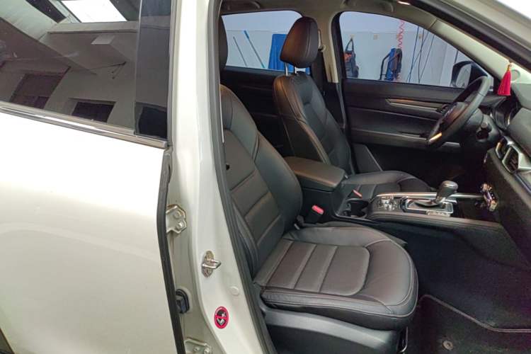 Used Mazda CX-5 2021 2.5L Automatic Two-Wheel Drive ZhiZun Version Right Front Seat