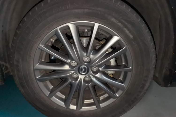 Used Mazda CX-5 2021 2.0L Automatic Two-Wheel Drive Smart Version Right Front Wheel Hub