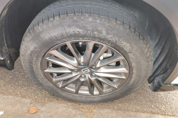 Used Mazda CX-5 2021 2.0L Automatic Two-Wheel Drive Comfort Version Right Front Wheel Hub