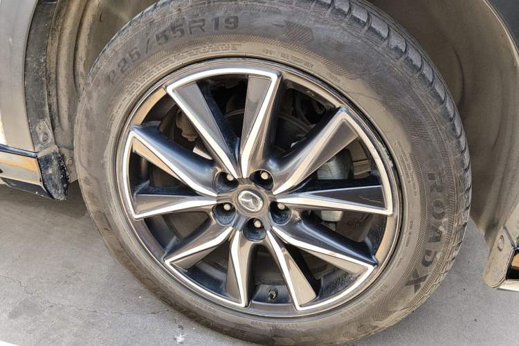 Used Mazda CX-5 2021 2.5L Automatic Two-Wheel Drive Smart Version Right Front Wheel Hub
