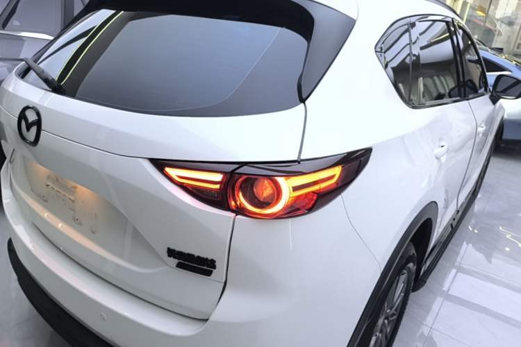 Used Mazda CX-5 2021 2.0L Automatic Two-Wheel Drive Smart Version Right Rear Taillight