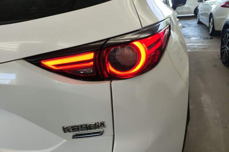 Used Mazda CX-5 2021 2.0L Automatic Two-Wheel Drive Black Knight Right Rear Taillight