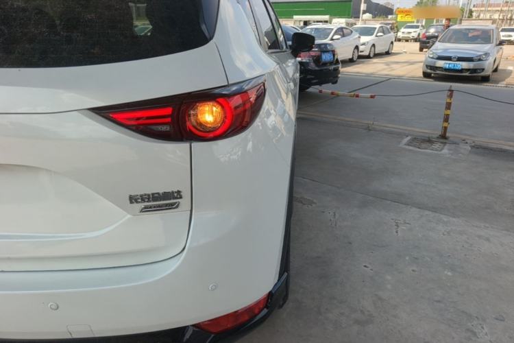 Used Mazda CX-5 2021 2.0L Automatic Two-Wheel Drive Smart Version Right Rear Taillight