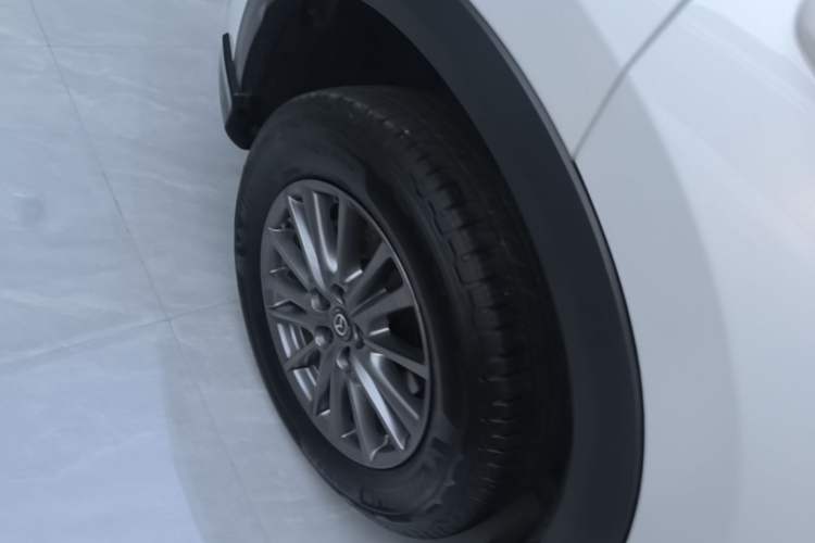 Used Mazda CX-5 2021 2.0L Automatic Two-Wheel Drive Smart Version Right Rear Wheel Hub