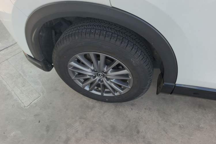 Used Mazda CX-5 2021 2.0L Automatic Two-Wheel Drive Smart Version Right Rear Wheel Hub