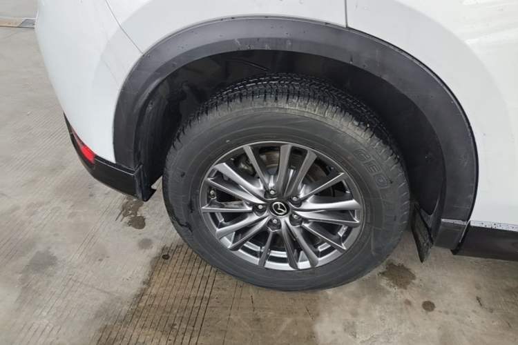 Used Mazda CX-5 2021 2.0L Automatic Two-Wheel Drive Smart Version Right Rear Wheel Hub
