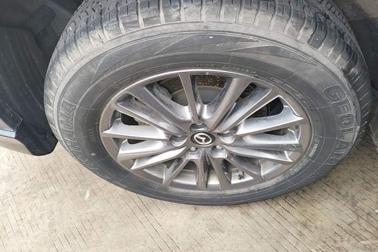 Used Mazda CX-5 2021 2.0L Automatic Two-Wheel Drive ZhiZun Version Right Rear Wheel Hub