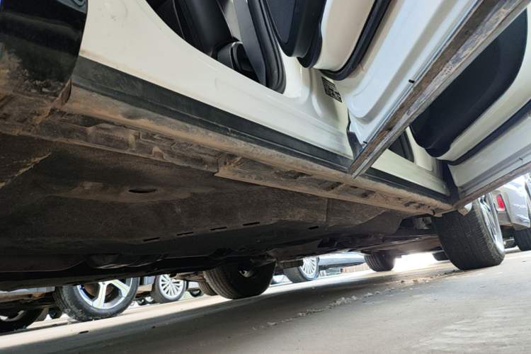 Used Mazda CX-5 2021 2.0L Automatic Two-Wheel Drive Black Knight Right Side Sill