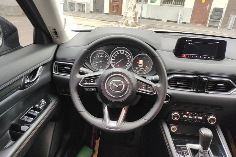 Used Mazda CX-5 2021 2.5L Automatic Two-Wheel Drive ZhiZun Version Steering Wheel