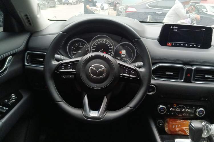Used Mazda CX-5 2021 2.0L Automatic Two-Wheel Drive ZhiZun Version Steering Wheel