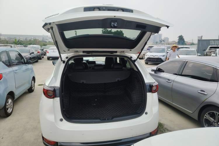 Used Mazda CX-5 2021 2.0L Automatic Two-Wheel Drive Smart Version Trunk