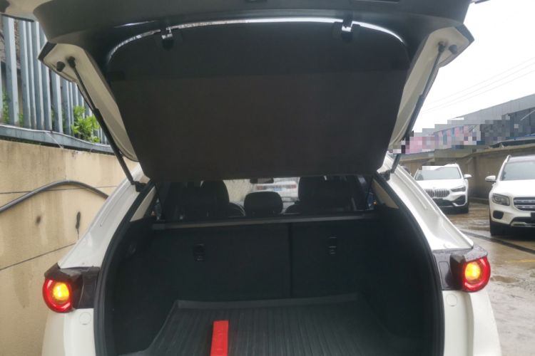 Used Mazda CX-5 2021 2.0L Automatic Two-Wheel Drive Smart Version Trunk