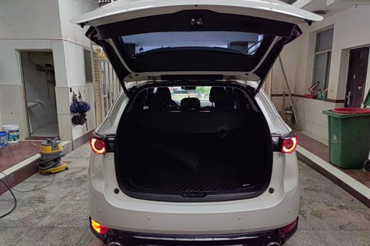 Used Mazda CX-5 2021 2.5L Automatic Two-Wheel Drive ZhiZun Version Trunk