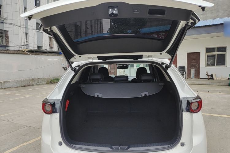 Used Mazda CX-5 2021 2.5L Automatic Two-Wheel Drive ZhiZun Version Trunk