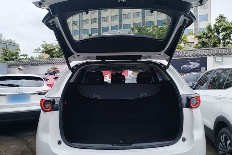 Used Mazda CX-5 2021 2.0L Automatic Two-Wheel Drive ZhiZun Version Trunk