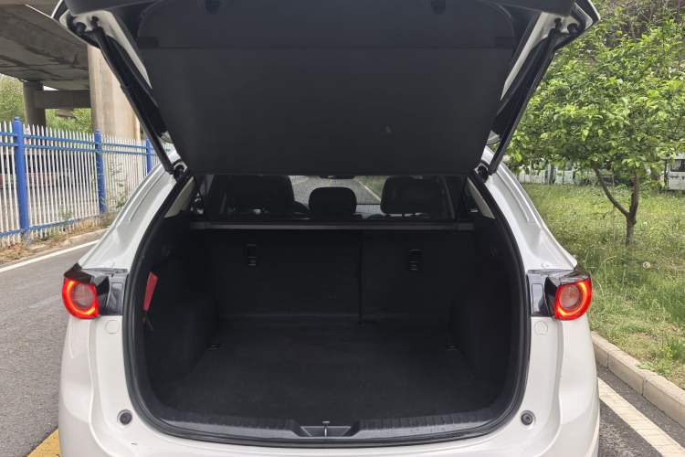 Used Mazda CX-5 2021 2.5L Automatic Two-Wheel Drive Black Knight Trunk